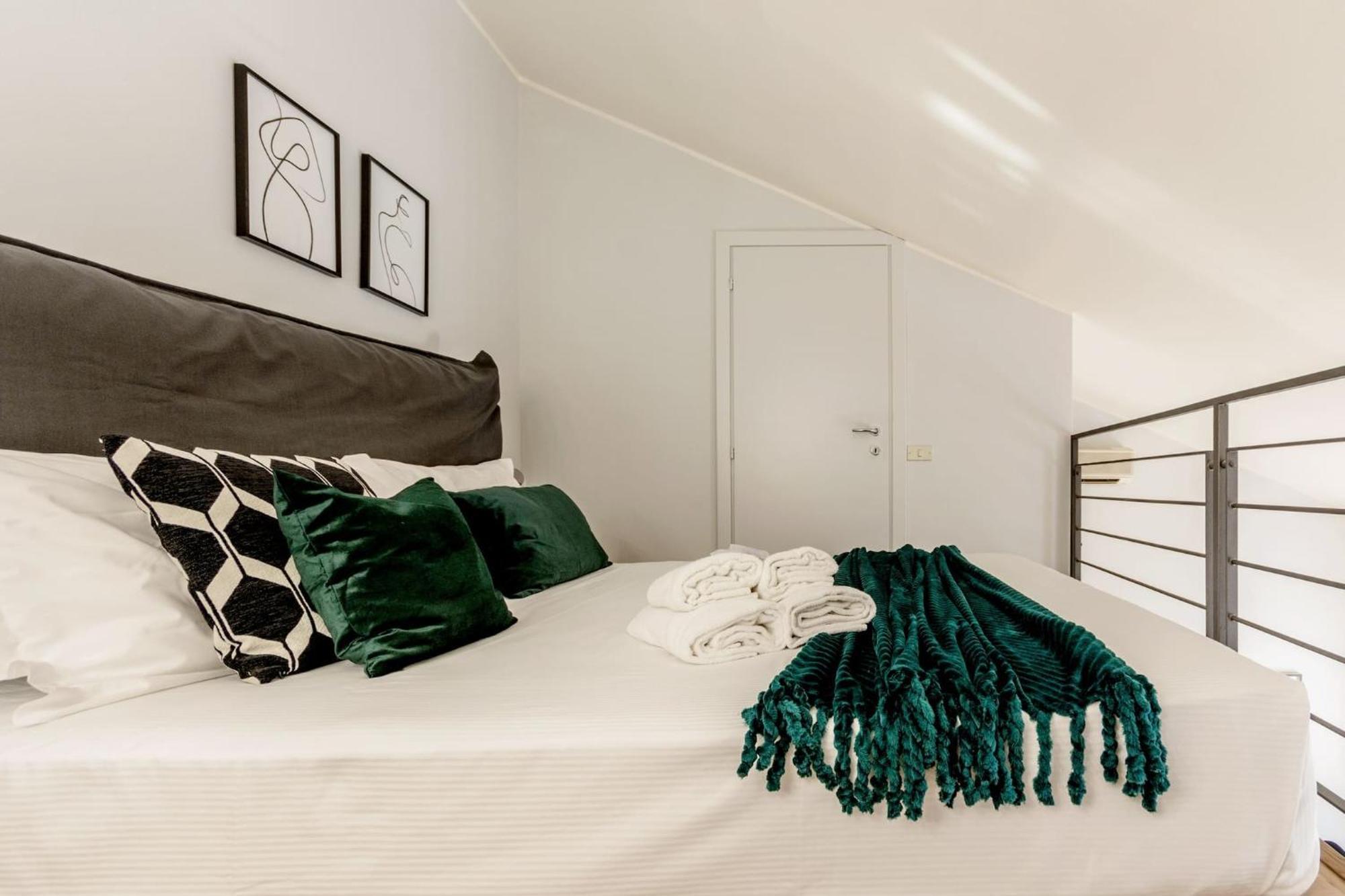 Lovely Apartments In The Hearth Of Brera By Rentopolis Milán Exterior foto